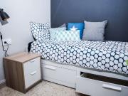 Se alquila habitación en piso en Eixample Dreta, Barcelona