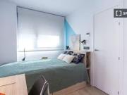 Se alquila habitación en residencia de estudiantes en...