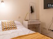 Se alquila habitación en residencia en Justicia, Madrid