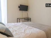 Se alquila habitación en residencia en Justicia, Madrid