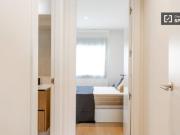 Se alquila habitación en residencia en Ventas, Madrid