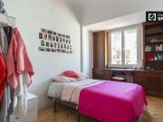 Habitación en piso de 9 habitaciones en alquiler en...