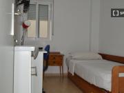 Habitación en piso compartido de 5 habitaciones en...