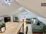 Se alquila habitación tranquila a estudiantes en piso de...