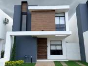 Se alquila hermosa casa en Barú Oasis