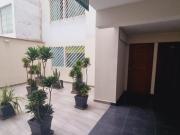 Se Alquila Lindo Depa de100 m² Cdra.6 Av. Gral.Córdova...