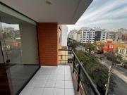 Se Alquila lindo Depa. de 3 dom Cdra. 4 Av. Grau...
