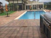 SE ALQUILA LINDO DEPARTAMENTO SIN AMOBLAR EN VÍA A LA...