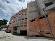 Se alquila local 1000m2 Piedra Azul 3146