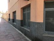 Se alquila local 100 m2