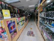 Se alquila local 230m2 Capitolio