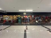 Se alquila local 78m2 C.C. Lido 8516