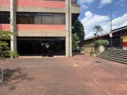 Se alquila Local Comercial 500m² 36B Los Cortijos