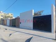 Se Alquila Local Comercial De 178.18 M² En Urb. Santa...