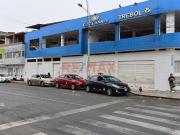 Se Alquila Local Comercial De 25 M² En Primer Piso...