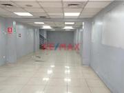 Se Alquila Local Comercial En Av Las Flores 170M2