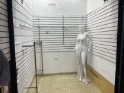 Se alquila local comercial en el C.C Colonial Chacaito