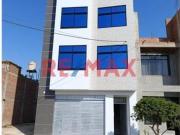 Se Alquila Local Comercial En La Arboleda III...