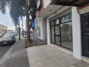 Se alquila local en calle Esmeraldas y Luis Urdaneta