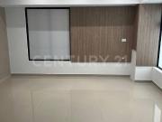 Se alquila Local en centro comercial Plaza Pance