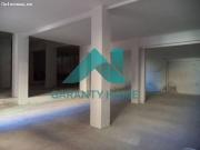 Se alquila local en la Madrila