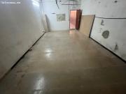 Se alquila local en Son Roca