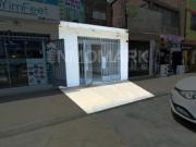 Se alquila local en zona comercial consolidada