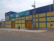 Se Alquila local INDUSTRIAL Y COMERCIAL en Av....