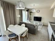 Se alquila luminoso y acogedor piso de 2 habitaciones...