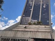 Se Alquila Oficina de 90m2 ubicada en Torre Financiera...