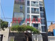 Se Alquila Oficina En Zona Tranquila Ideal Para Consultorio