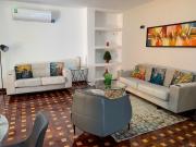 SE ALQUILA PENTHOUSE EN LOS PALOS GRANDES