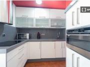 Se alquila piso completo de 1 dormitorio en Granada