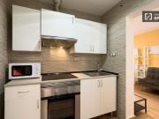 Se alquila piso de 1 dormitorio en Collblanc, gastos...