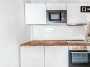 Se alquila piso de 1 dormitorio en Embajadores,...