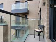 Se alquila piso de 2 dormitorios en Cuatro Caminos, Madrid