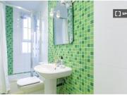 Se alquila piso de 2 dormitorios en Cuatro Caminos, Madrid