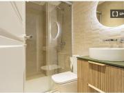 Se alquila piso de 2 dormitorios en Embajadores