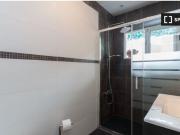 Se alquila piso de 2 dormitorios en Embajadores