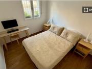 Se alquila piso de 2 habitaciones en Almendrales, todos...