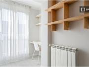 Se alquila piso de 2 habitaciones en Aluche, se admiten...