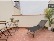 Se alquila piso de 2 habitaciones en El Raval