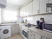 Se alquila piso de 2 habitaciones en Natzaret, se...