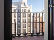 Se alquila piso de 2 habitaciones en Sol, gastos incluidos