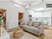 Se alquila piso de 2 habitaciones en Universidad, gastos...