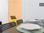 Se alquila piso de 3 habitaciones en Chamberí
