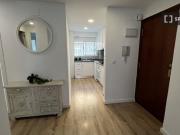 Se alquila piso de 3 habitaciones en El Botánic, gastos...