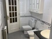 Se alquila piso de 3 habitaciones en Embajadores, gastos...