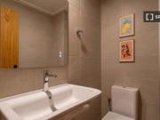 Se alquila piso de 3 habitaciones en Nueva España,...