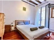 Se alquila piso de 3 habitaciones en Parte Vieja,...